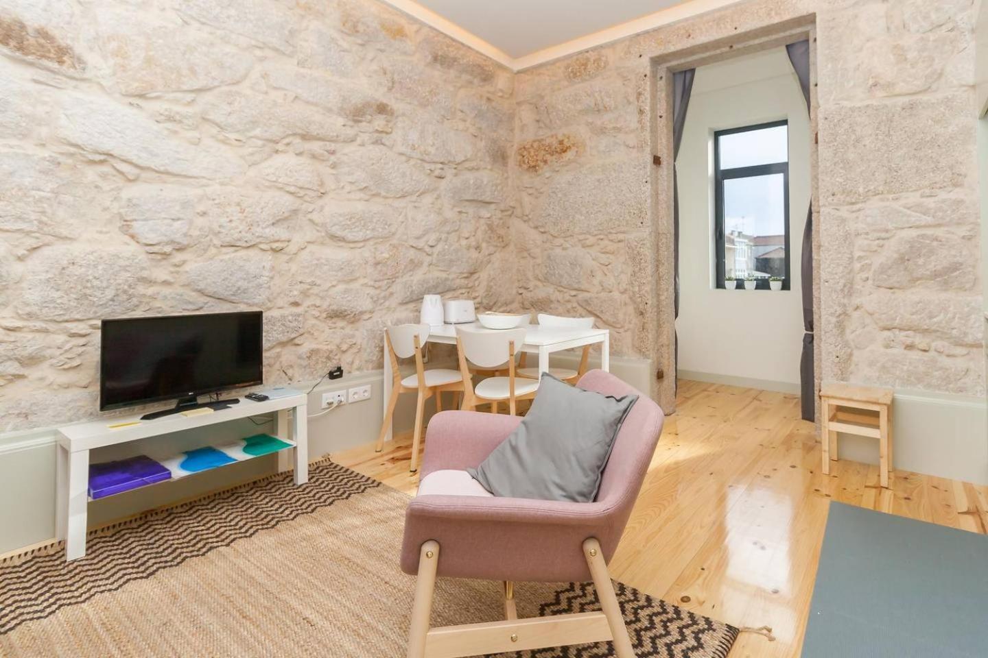 Guestready - Charming Downtown And Quiet Apartment Porto Kültér fotó