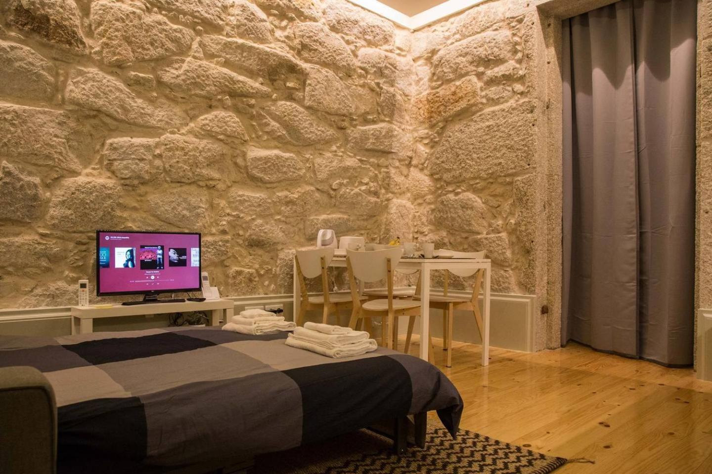 Guestready - Charming Downtown And Quiet Apartment Porto Kültér fotó